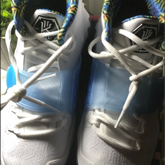 Nike Kyrie 6 boys 4.5 - Picture 6 of 7